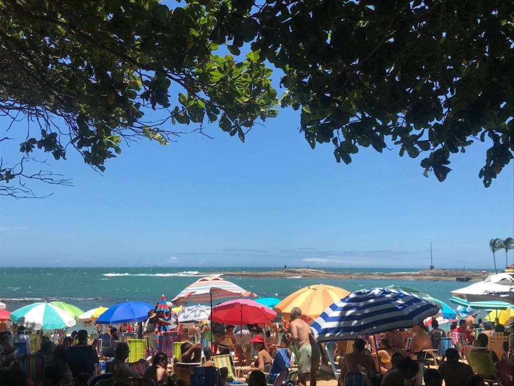 Apartamento Pe Na Areia E Aguas Tranquilas No Centro De Guarapari Bagian luar foto